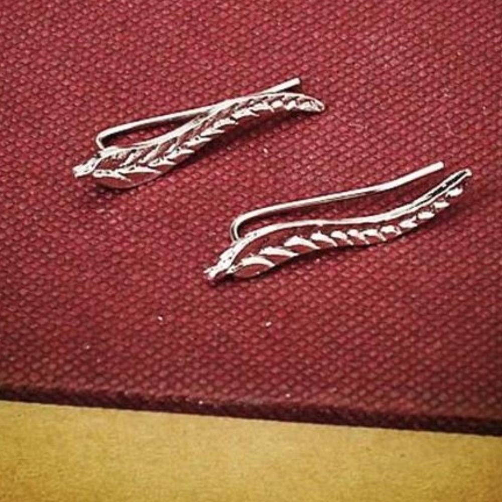 NEW Exquisite .925  Silver Leaf Earrings Modern Polished Silver